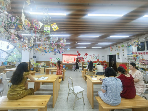 20250618+党课照片.jpg